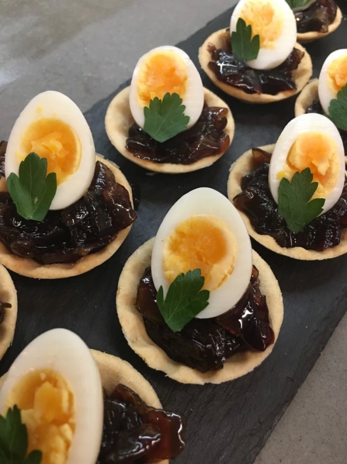 Quails egg and red onion marmalade